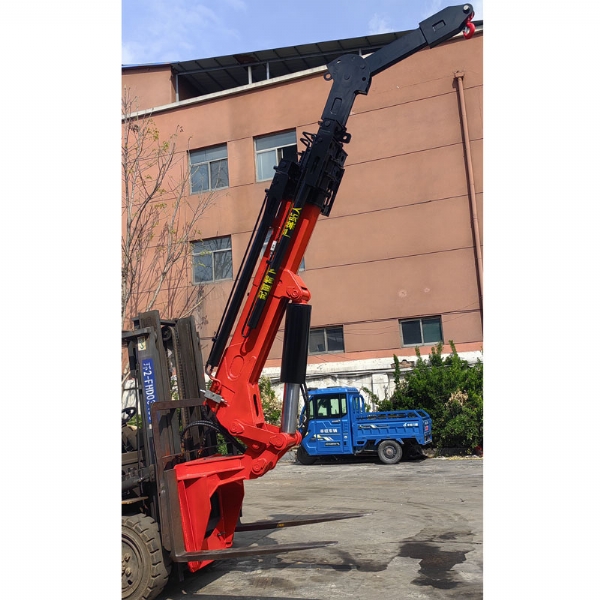 叉車飛臂吊改裝需要注意什么？如何選擇叉車吊臂？